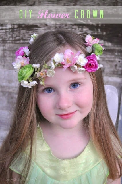 Diy Flower Crown Make Life Lovely These Flower Crowns Were So Easy To Make But Really Added Their Overall Fairy Look You Could Wear With A Costume Or Even For Fun