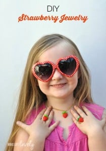 How to make clay DIY strawberry jewelry