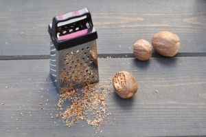 How to Grate Nutmeg