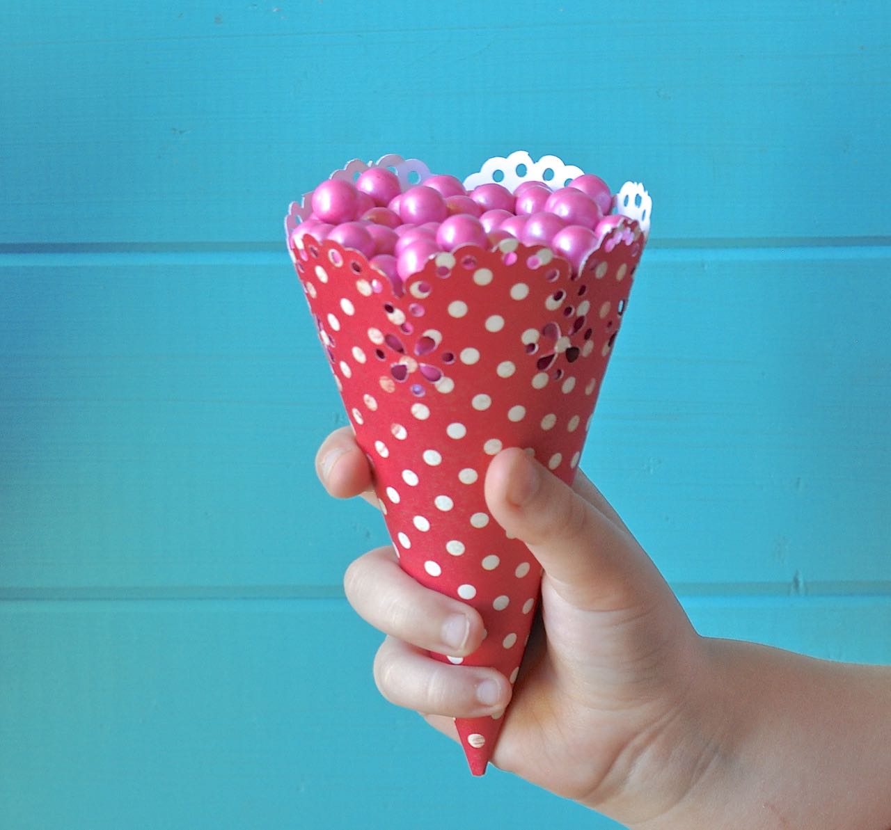 How to Make Candy Cones Make Life Lovely
