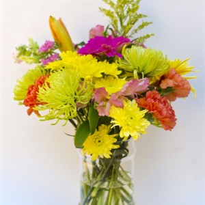 How to make a flower arrangement from grocery store flowers