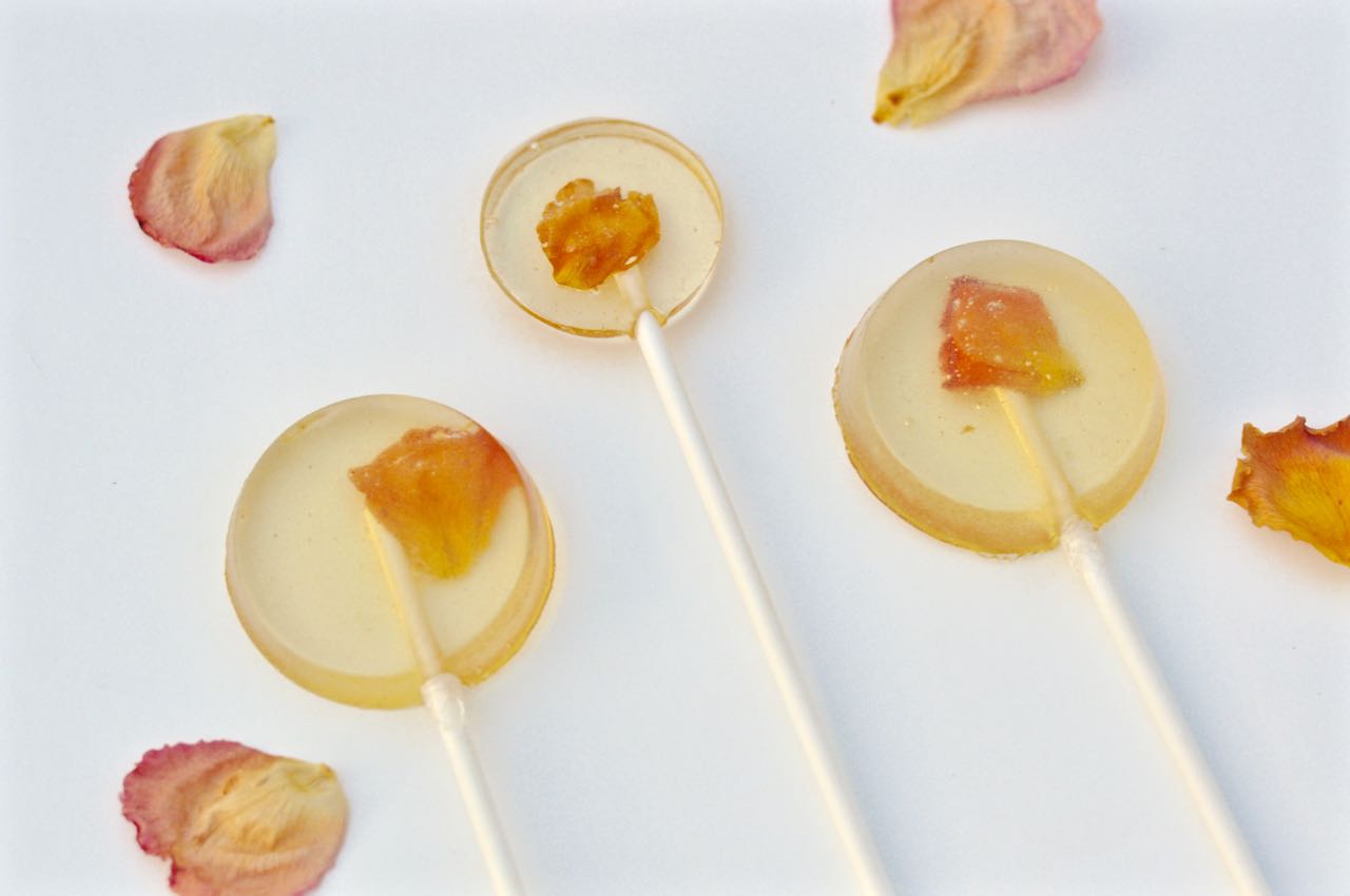 How to Make Edible Flower Lollipops Make Life Lovely