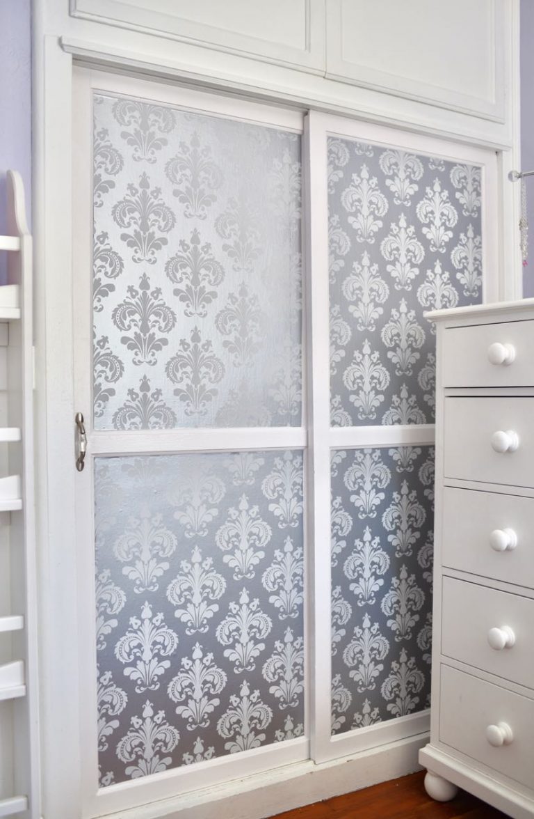 Girls closet makeover with metallic peel and stick wallpaper Make