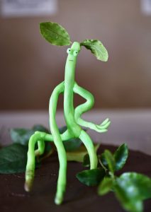 Pickett bowtruckle cake at Fantastic Beasts and Where to Find Them party
