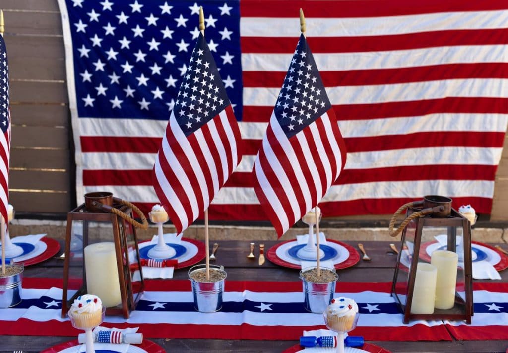 4th of July table setting, perfect for a Fourth 