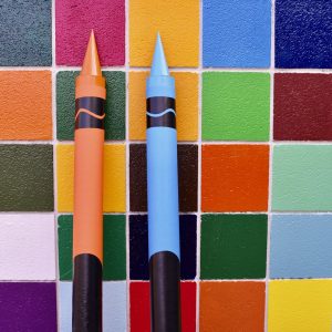 DIY giant crayon tutorial. So much fun for back to school photos, a classroom or bedroom decoration, a party prop, and more!