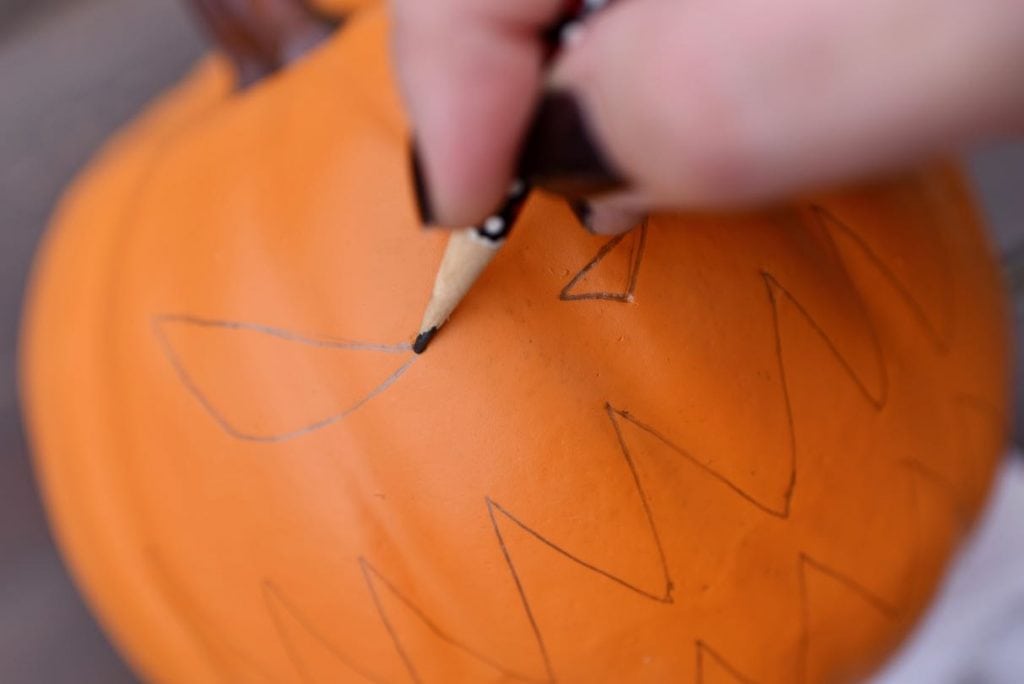 Nightmare Before Christmas party decorations tutorial