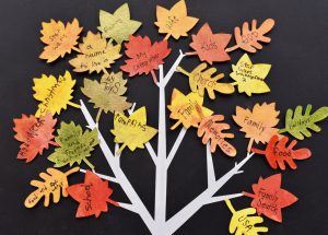 Thankful tree write on leaves what thankful for