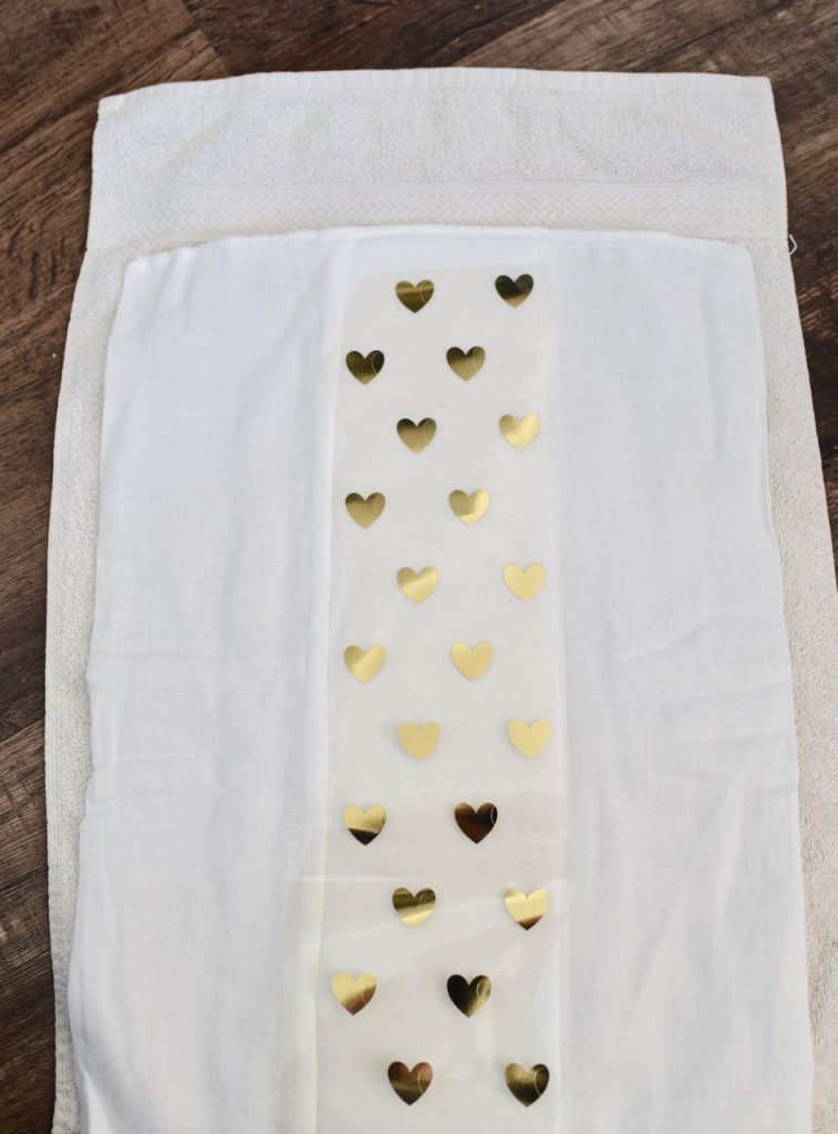 DIY Burp Cloths with Heat Transfer Vinyl + Cricut Make Life Lovely