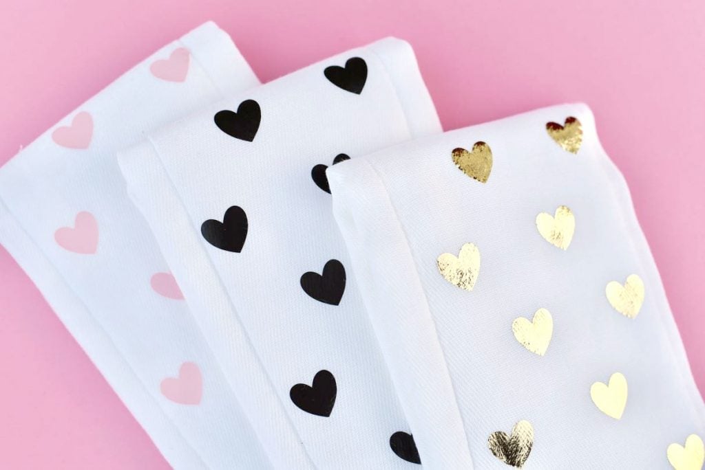 How to make diy burp cloths in minutes with NO sewing