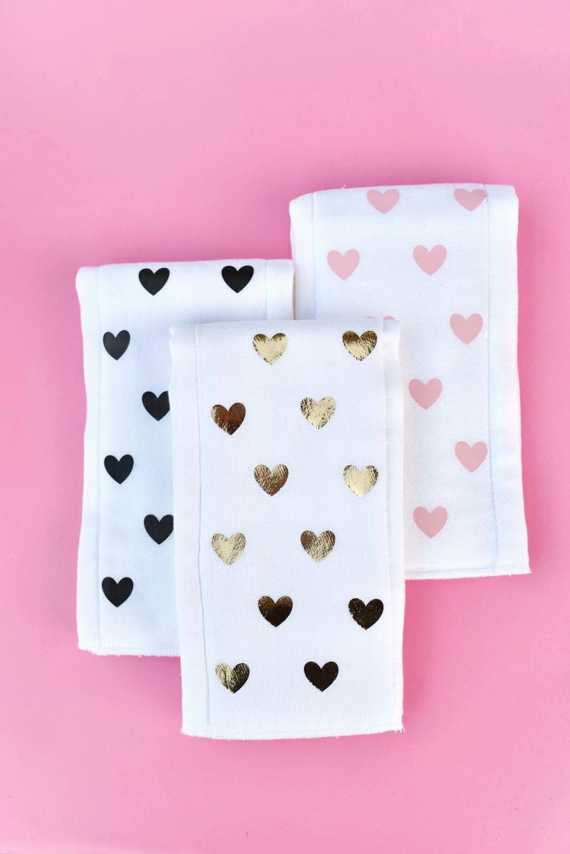 Simple DIY burp cloths with NO sewing! Make Life Lovely