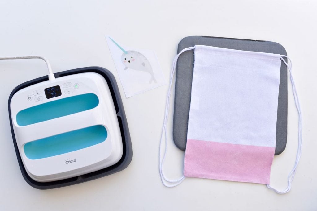DIY beach bag with Cricut EasyPress and EasyPress Mat
