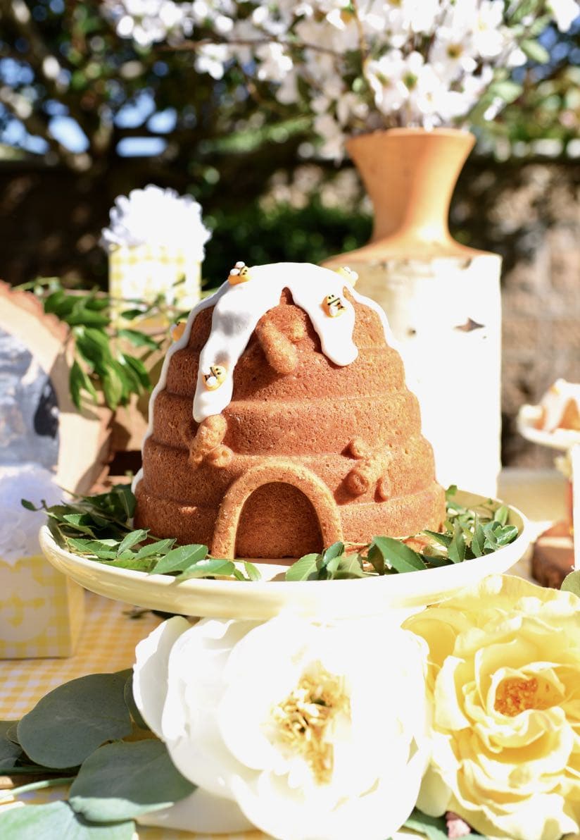 Bee cake - Make Life Lovely