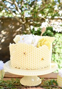 Bumble bee cake