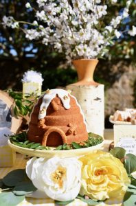 Bumble bee cake