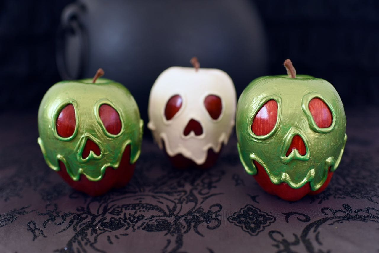 How to Make the Spookiest Snow White Poison Apple {in 15 Minutes!}