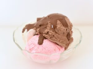 ice cream sundae with chocolate sauce