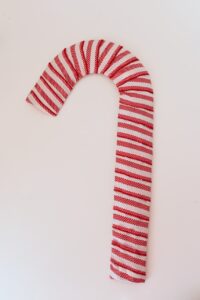 How to Make a Candy Cane Wreath (EASY + Inexpensive!}