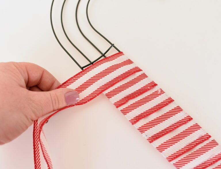 How to Make a Candy Cane Wreath (EASY + Inexpensive!}